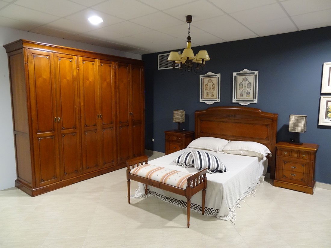 Dormitorio en madera de haya y cerezo